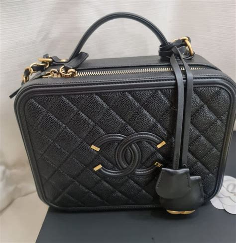 chanel black vanity|Chanel vanity medium price.